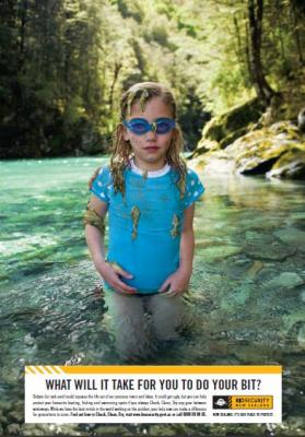 Poster - Girl in River